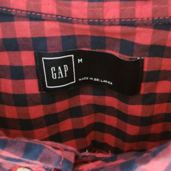 GAP - Picture 2 of 6